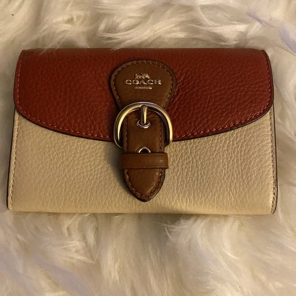 Coach Kleo Wallet - Picture 1 of 10